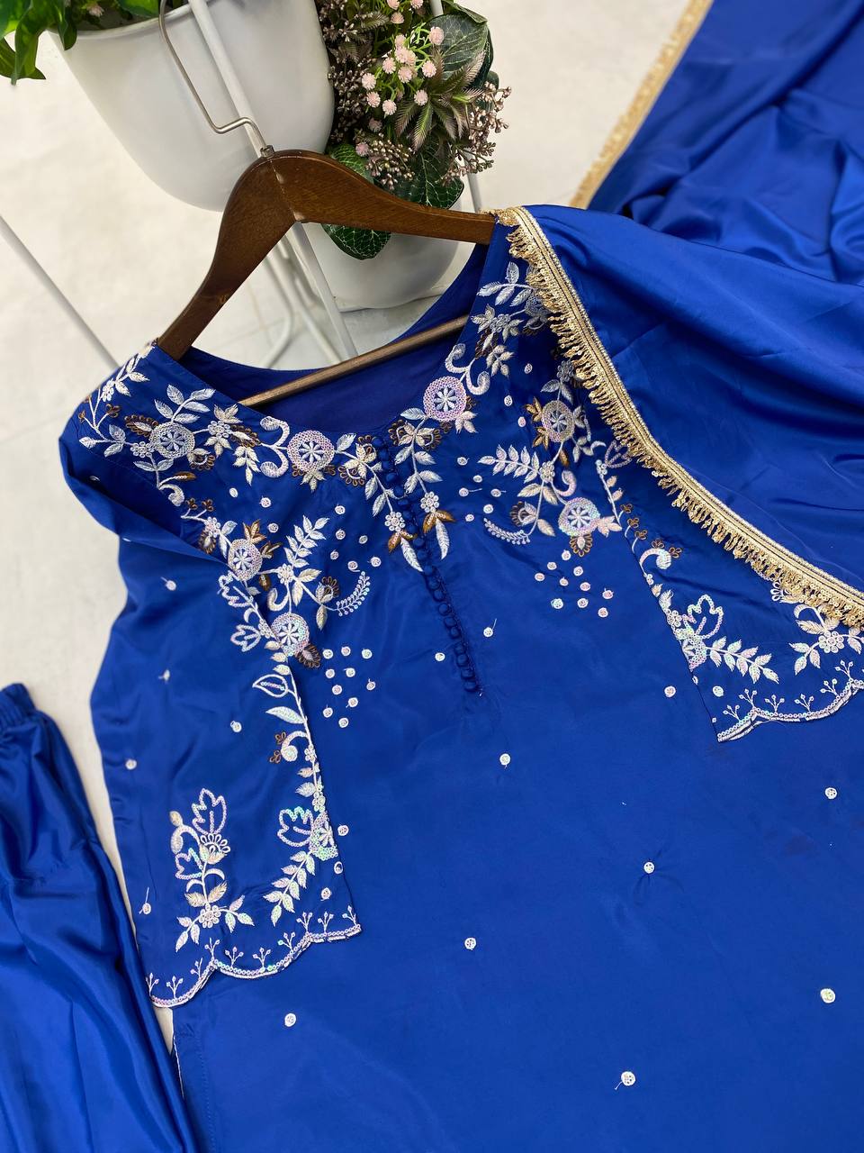 Designer 3-Piece Farsi Salwar Suit in French Crepe with Embroidery Work