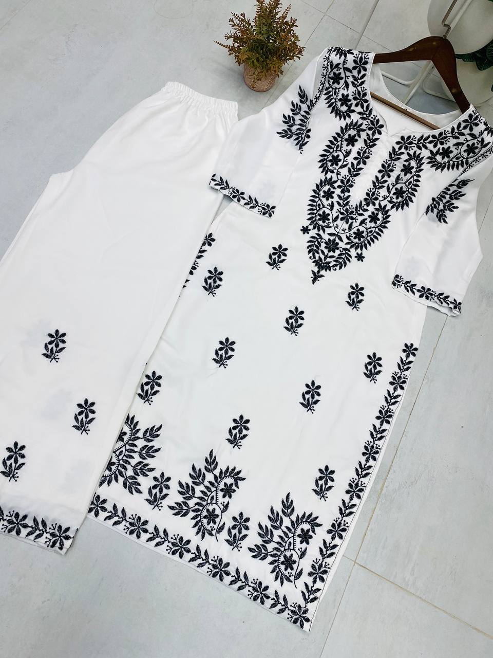 Stylish Maslin Kurta with Palazzo Set – Embroidery Work