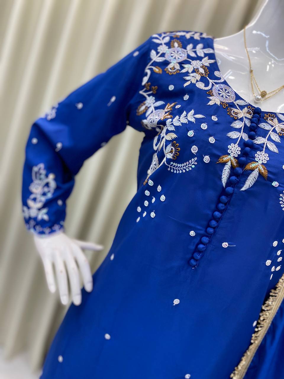 Designer 3-Piece Farsi Salwar Suit in French Crepe with Embroidery Work