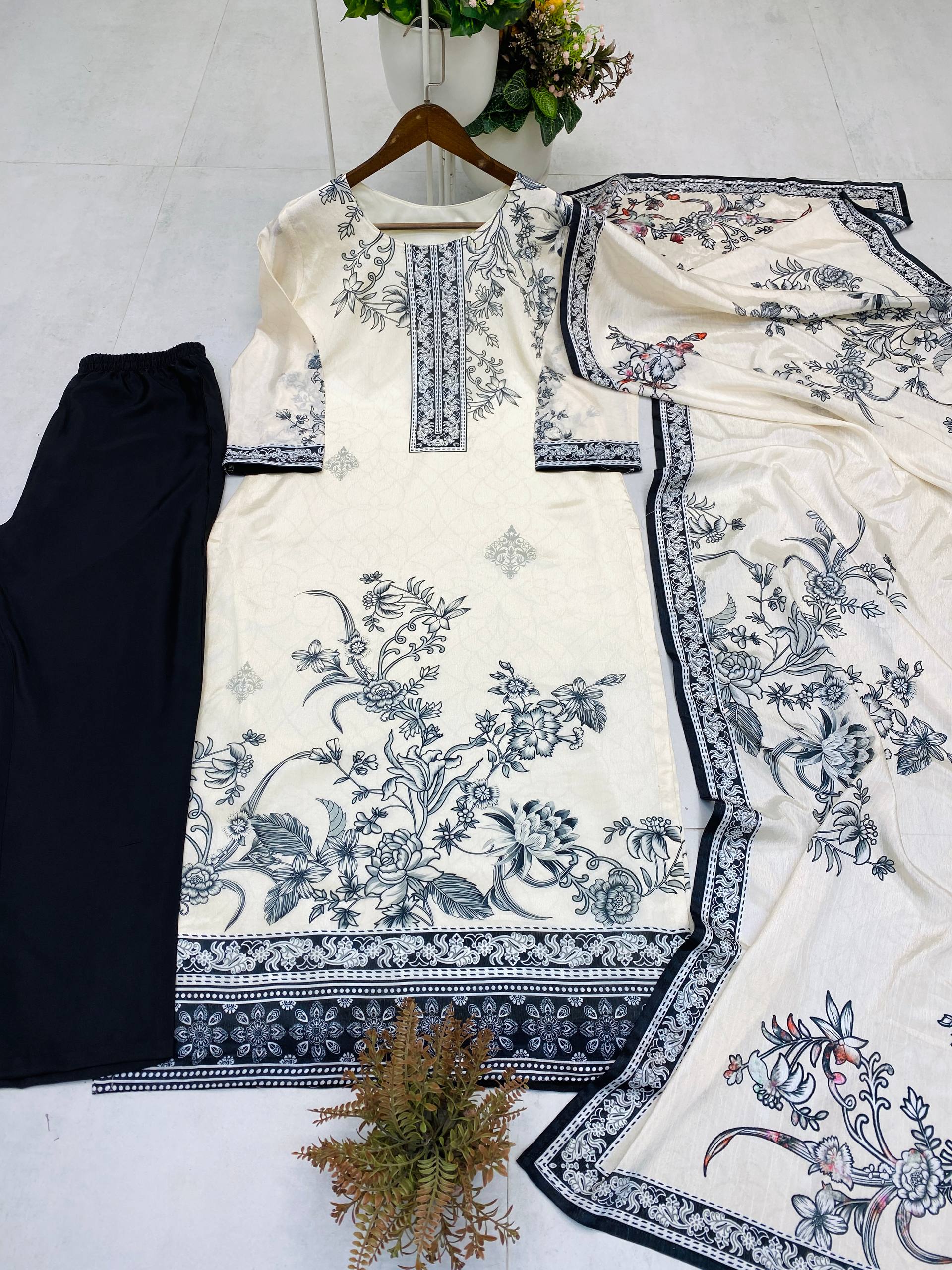Chinon Printed Kurta Pant Set with Matching Dupatta – Elegant Designer Wear